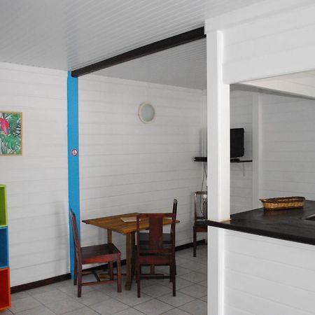 Le Goyavier Apartamento Saint-Pierre Exterior foto