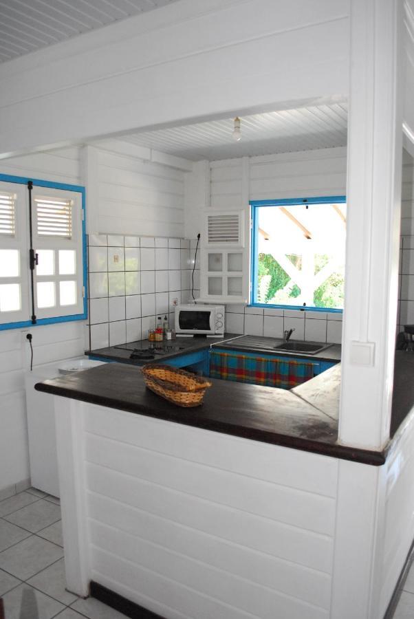 Le Goyavier Apartamento Saint-Pierre Exterior foto