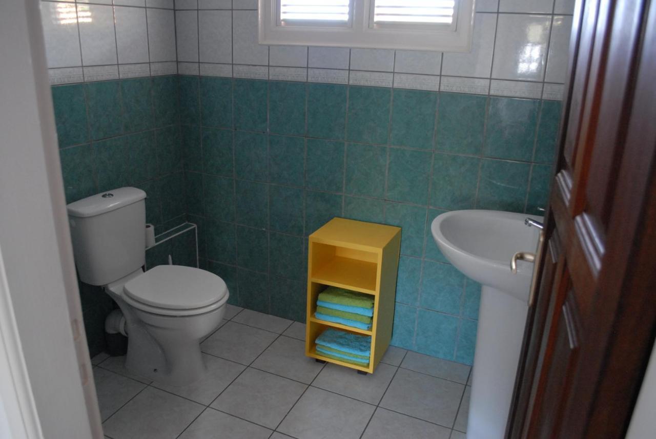 Le Goyavier Apartamento Saint-Pierre Exterior foto