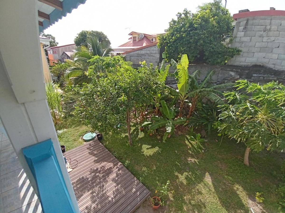 Le Goyavier Apartamento Saint-Pierre Exterior foto